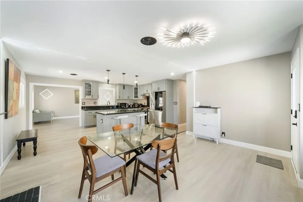 6382 Yale Huntington Beach, CA 92647