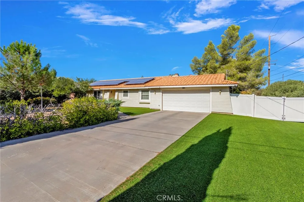 9018 Guava Hesperia, CA 92345