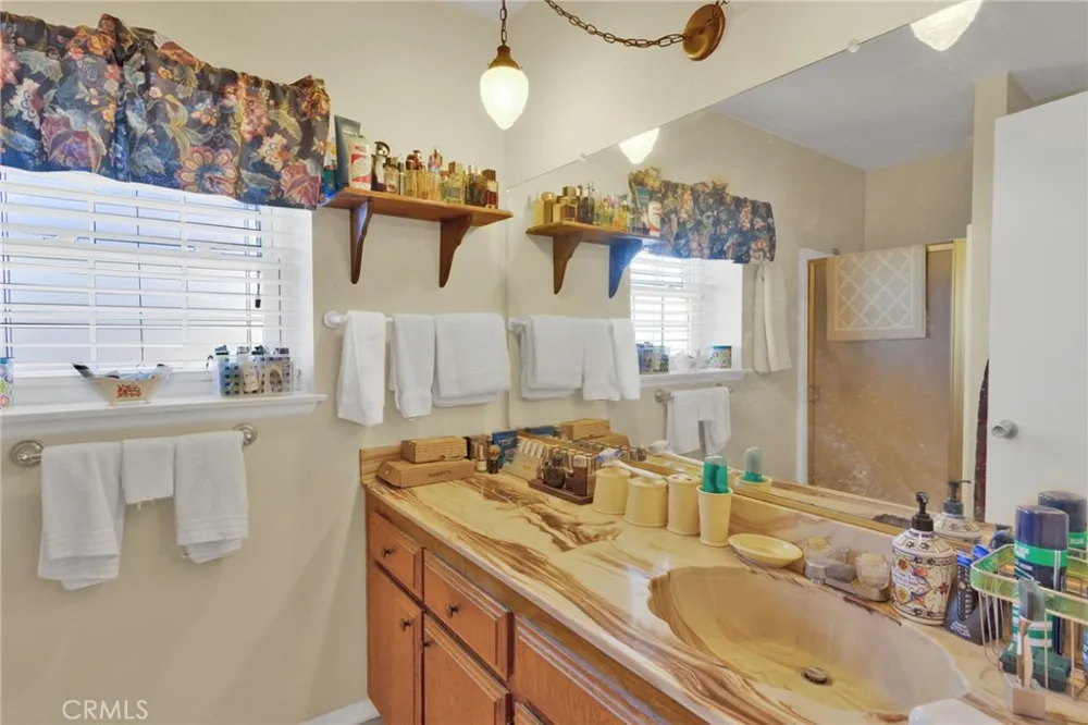 9018 Guava Hesperia, CA 92345