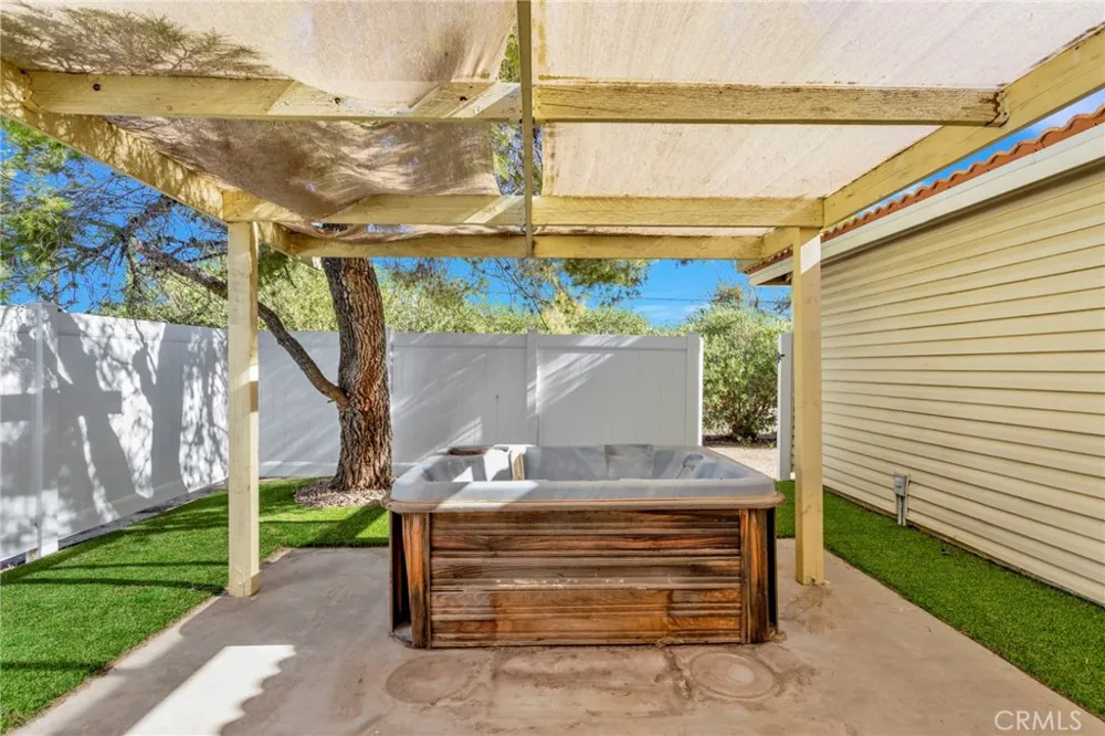 9018 Guava Hesperia, CA 92345
