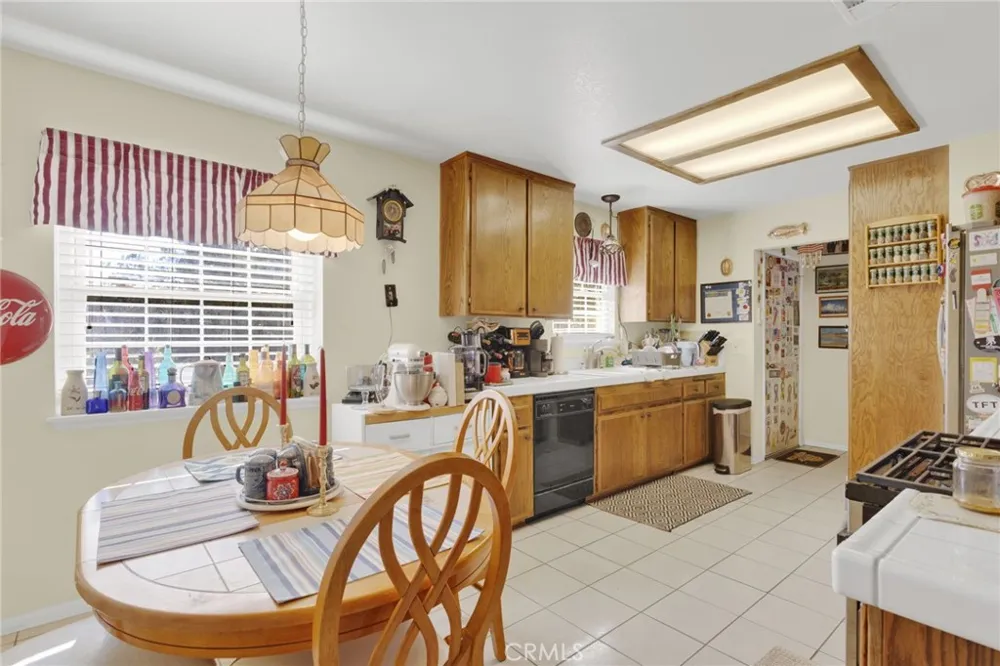 9018 Guava Hesperia, CA 92345