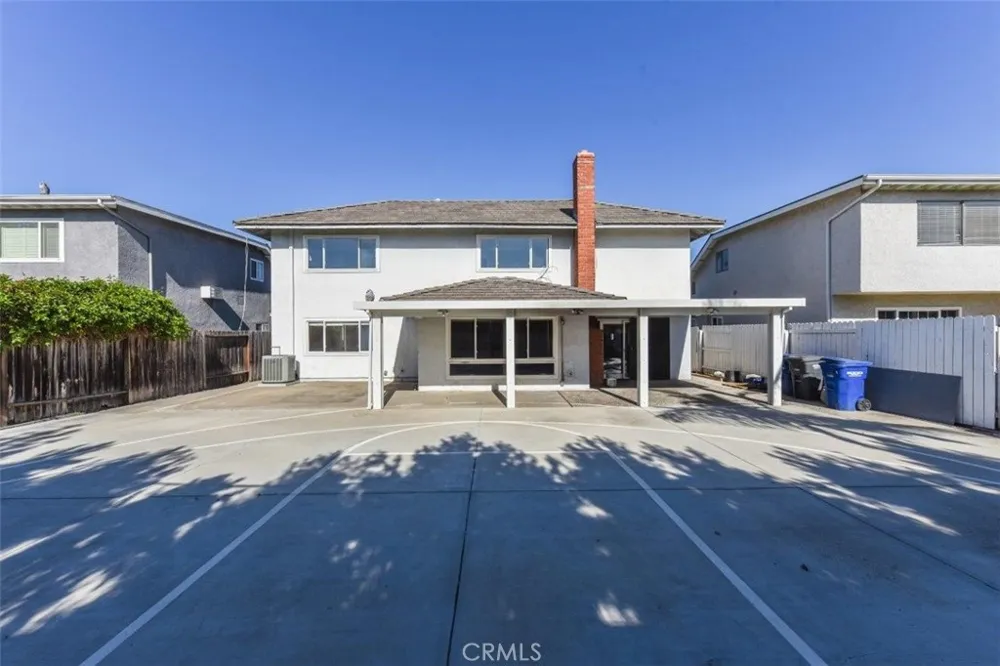 4952 Windsong Avenue La Palma, CA 90623