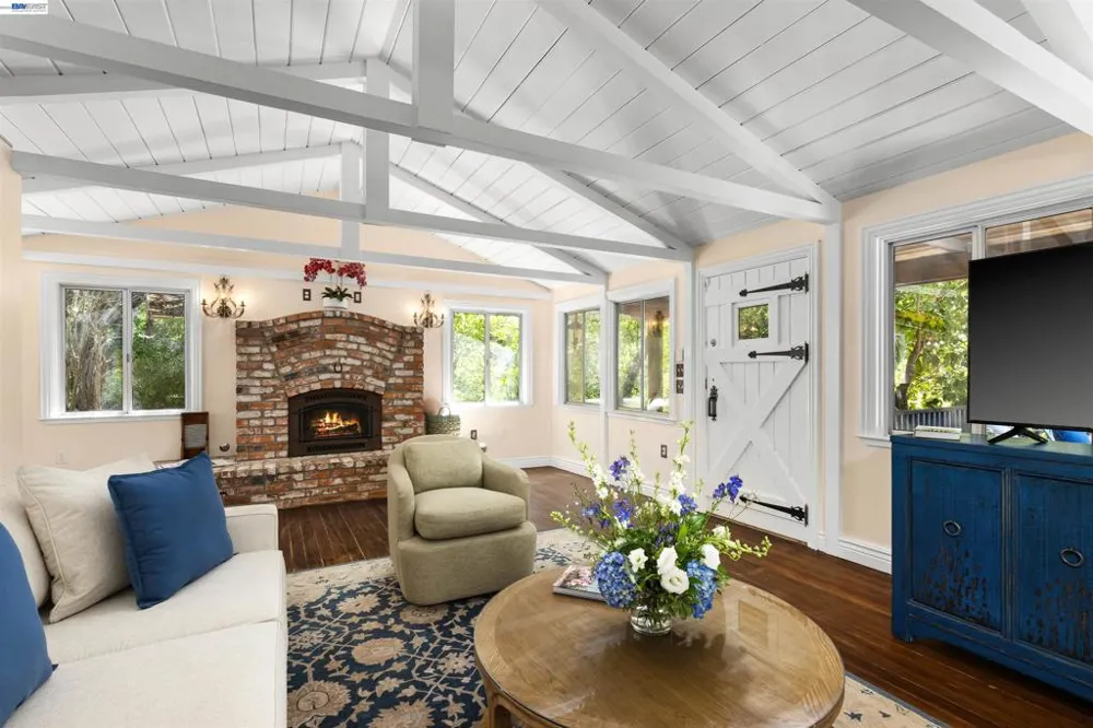 2323 Kilkare Sunol, CA 94586