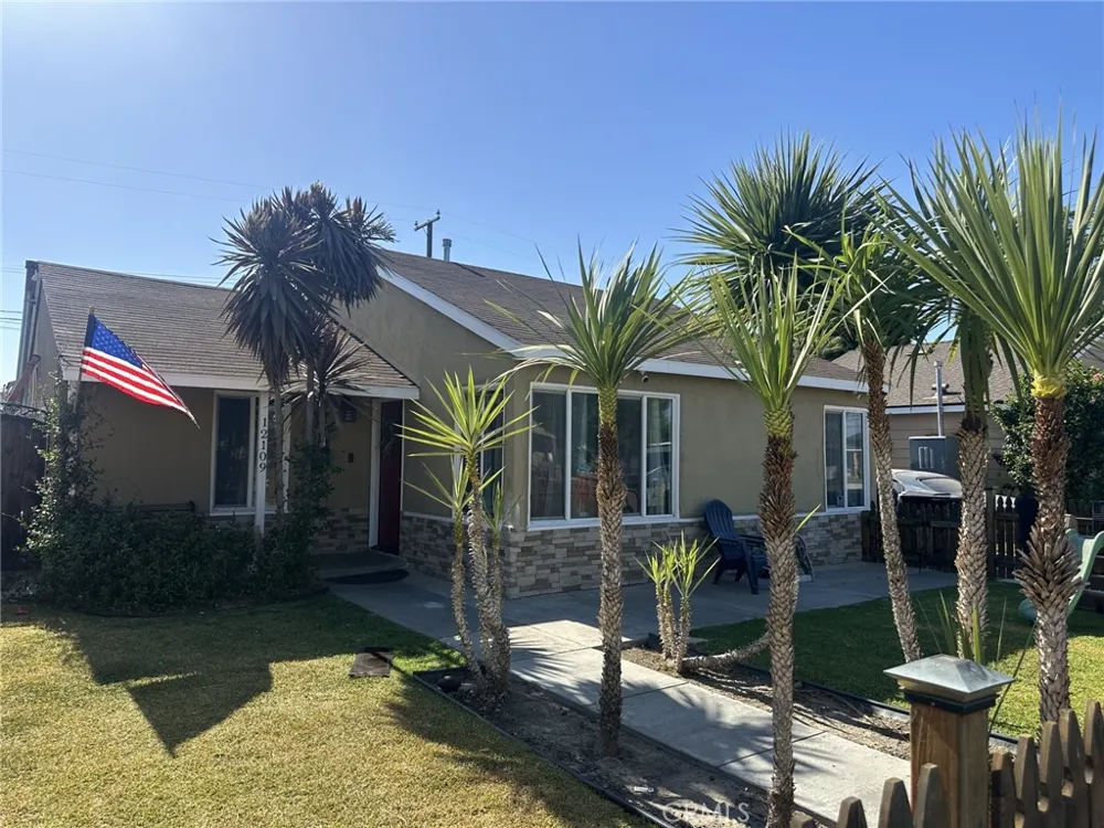 12109 Harvest Norwalk, CA 90650