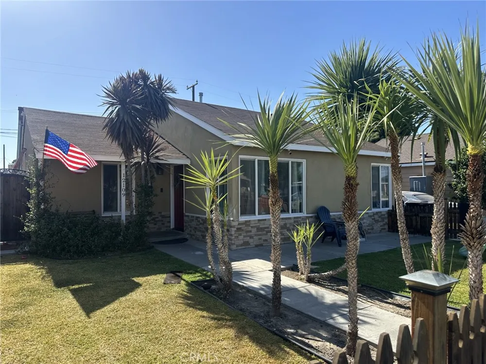 12109 Harvest Norwalk, CA 90650