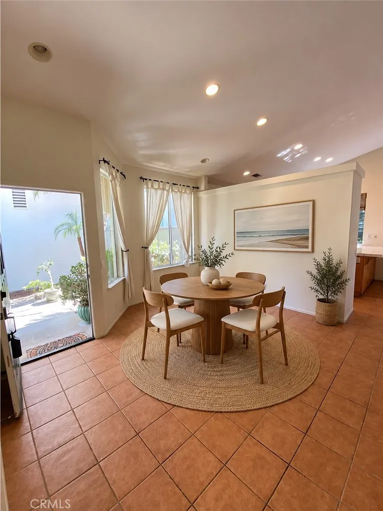 27 Colony Aliso Viejo, CA 92656