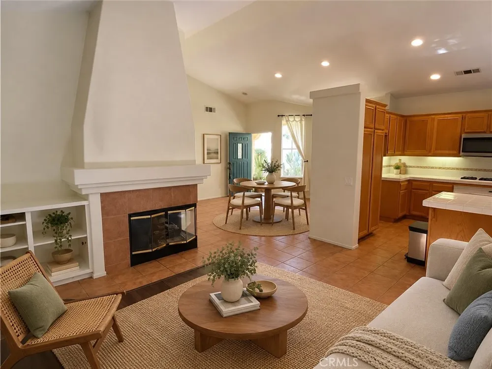 27 Colony Aliso Viejo, CA 92656