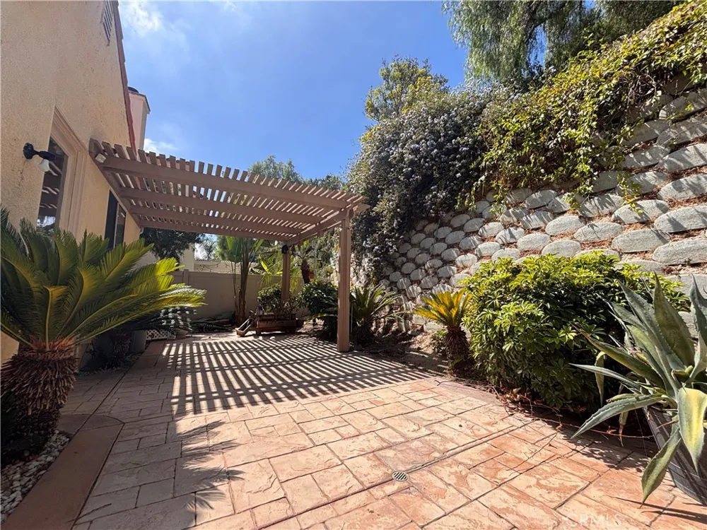 27 Colony Aliso Viejo, CA 92656