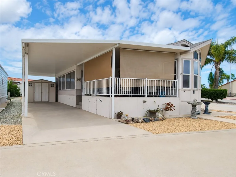 1295 S Cawston Avenue Hemet, CA 92545