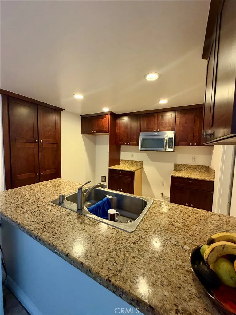 513 E Fairfield Court Ontario, CA 91761