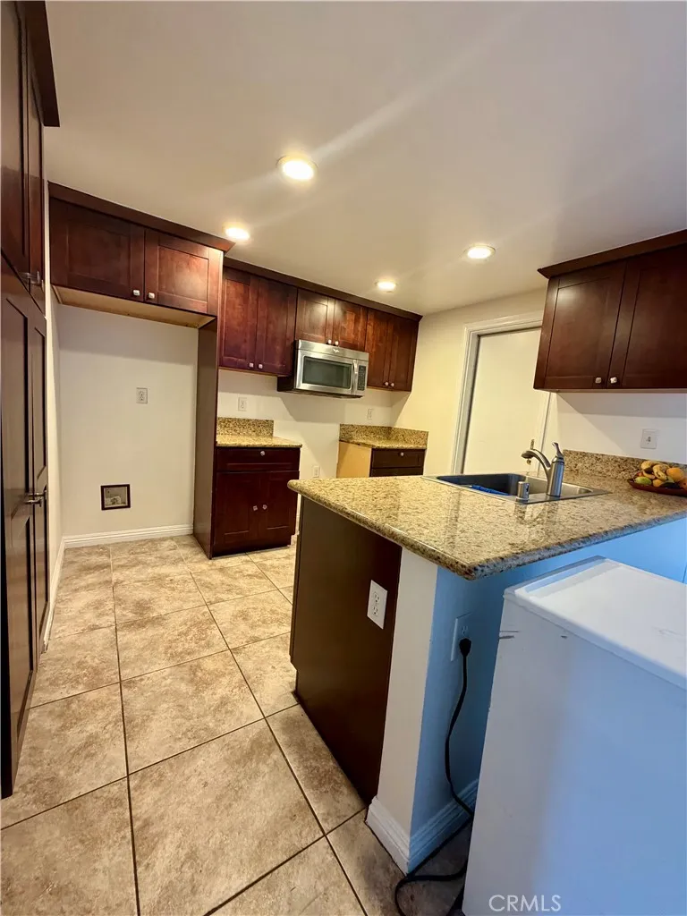 513 E Fairfield Court Ontario, CA 91761