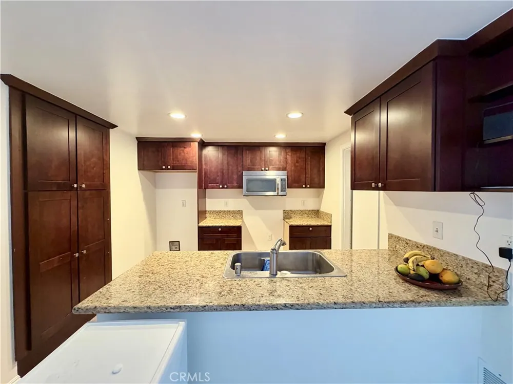 513 E Fairfield Court Ontario, CA 91761