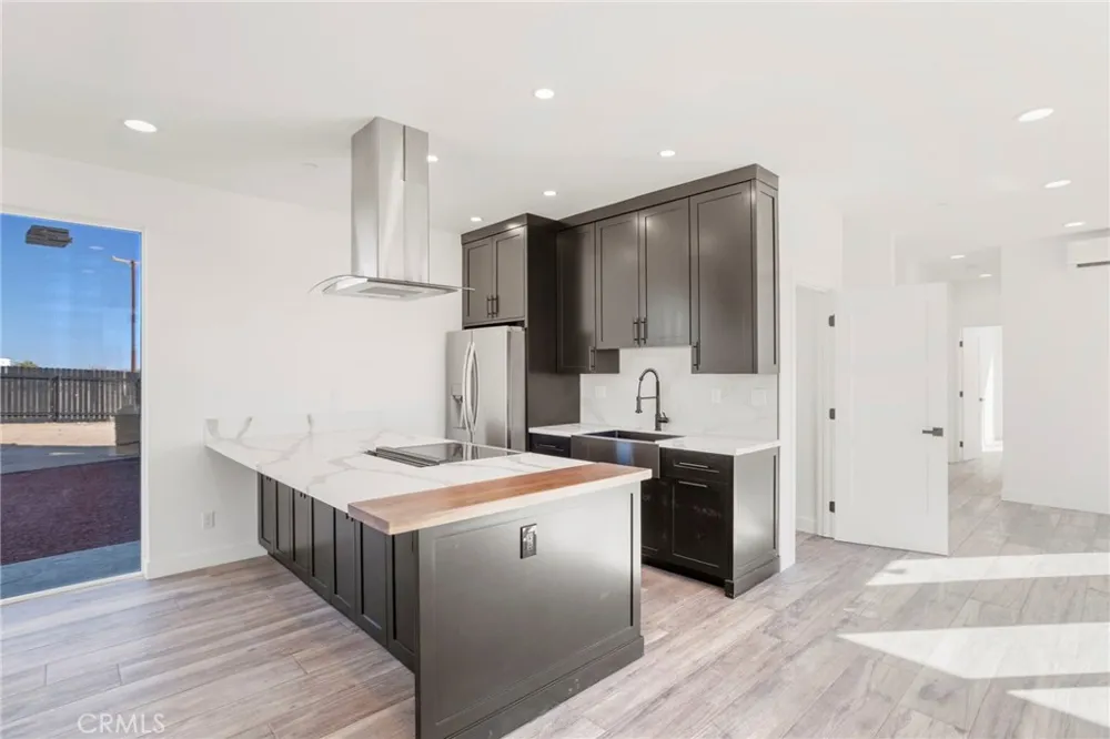 3460 Stonehill Avenue Joshua Tree, CA 92252