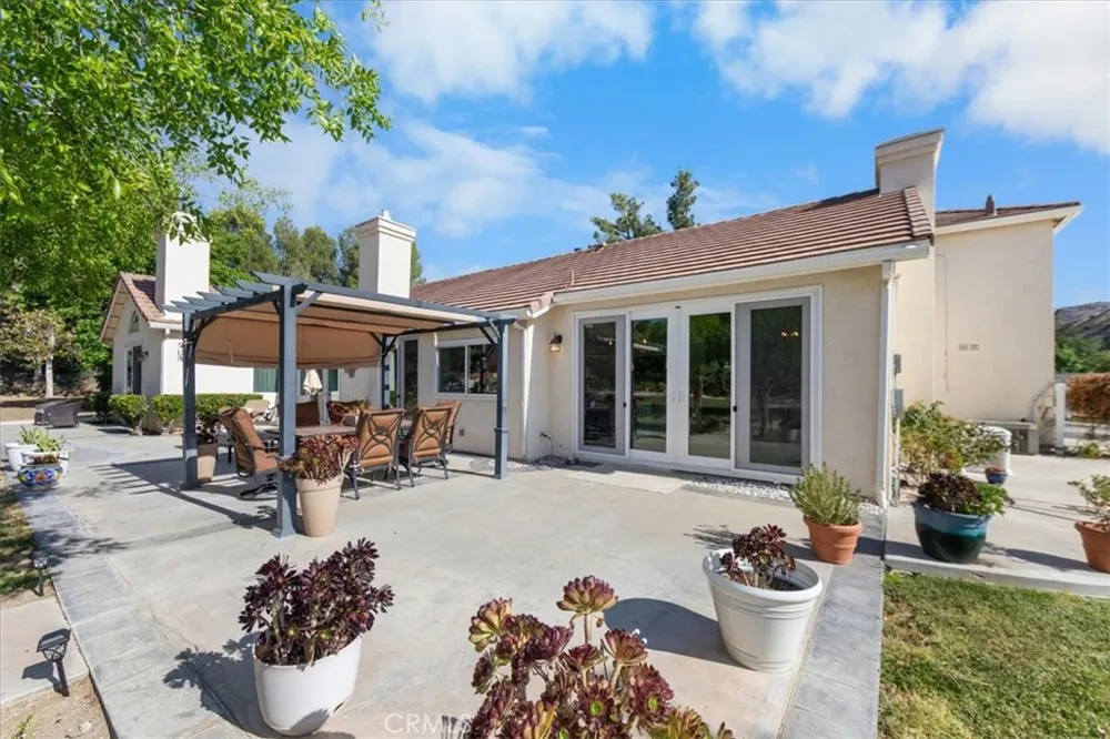 1925 El Dorado Acton, CA 93510