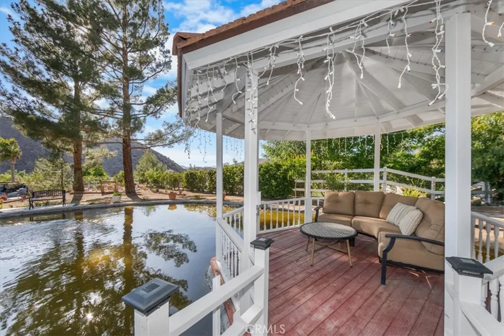 1925 El Dorado Acton, CA 93510