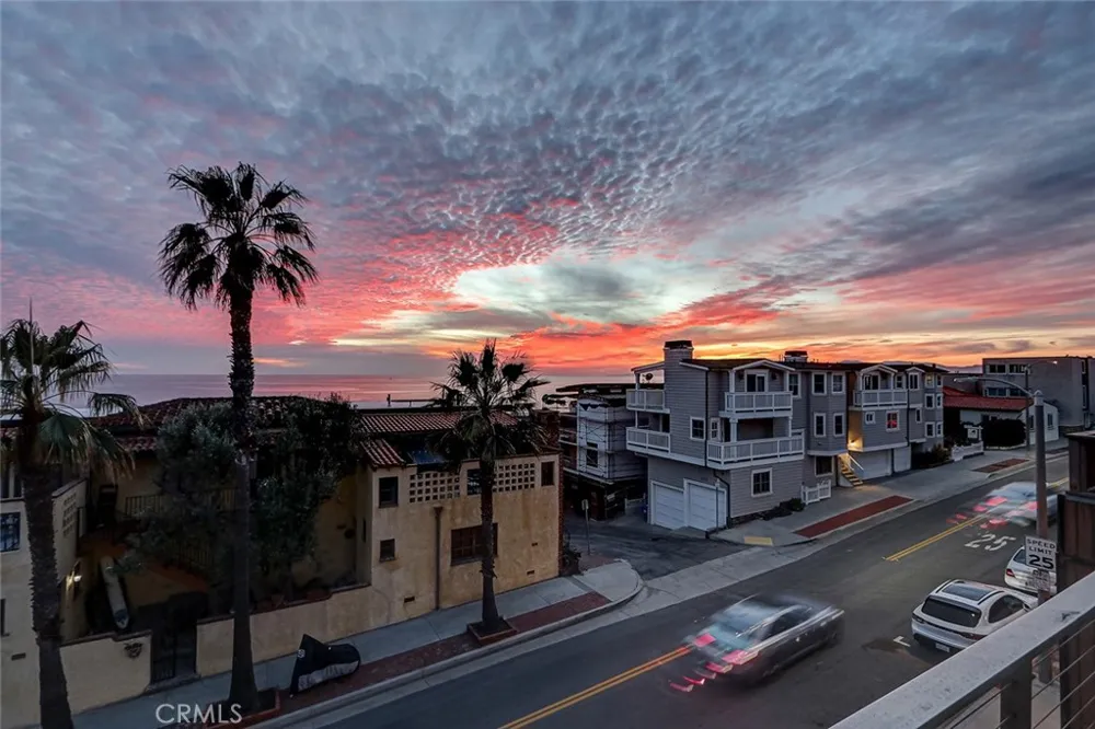 3205 Bayview Drive Manhattan Beach, CA 90266