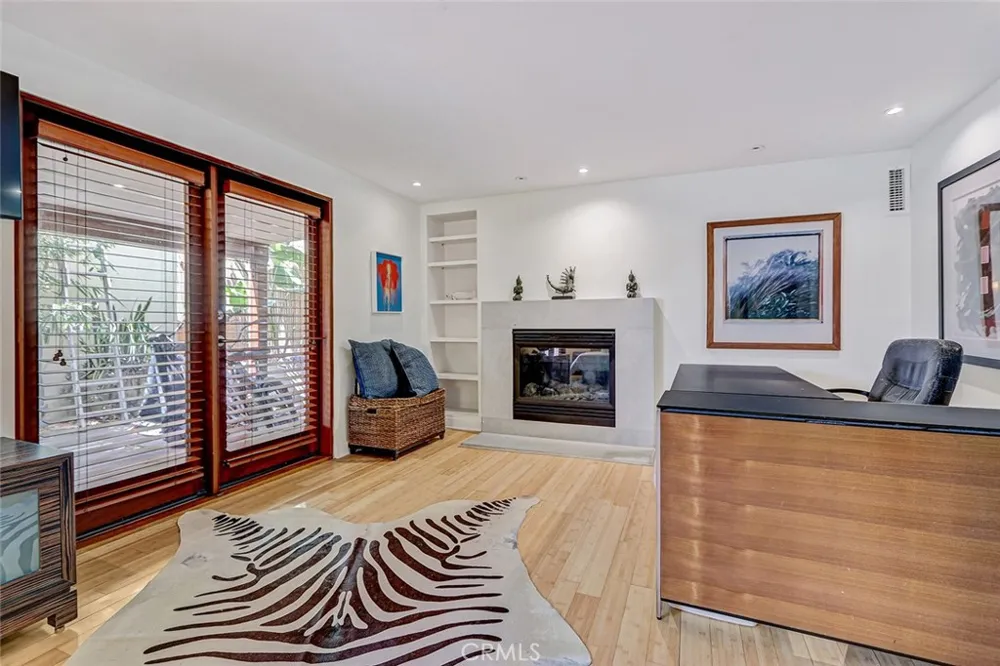 3205 Bayview Drive Manhattan Beach, CA 90266