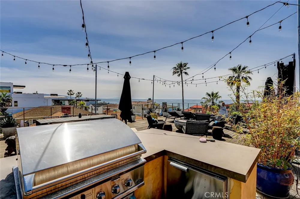 3205 Bayview Drive Manhattan Beach, CA 90266