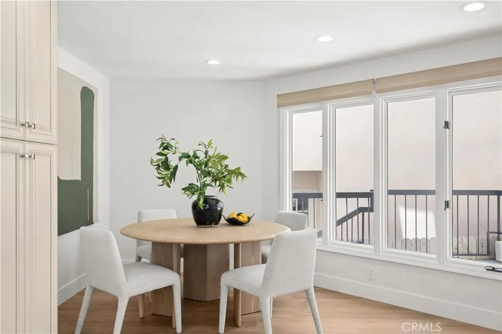 708 Iris Avenue #A Corona del Mar, CA 92625