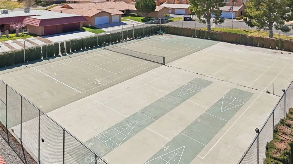 27535 Lakeview Helendale, CA 92342