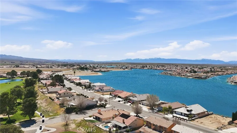 27535 Lakeview Helendale, CA 92342