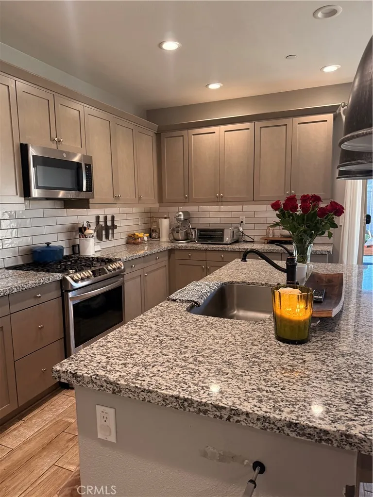 24109 Darmera Lake Elsinore, CA 92532