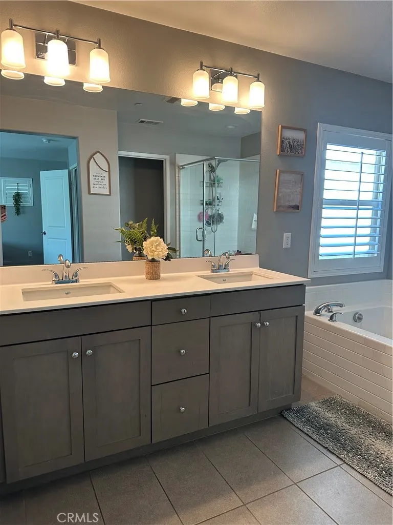 24109 Darmera Lake Elsinore, CA 92532