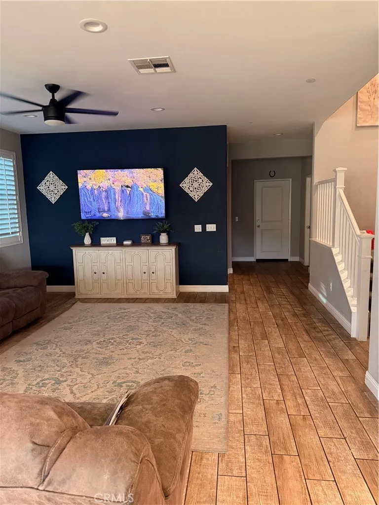 24109 Darmera Lake Elsinore, CA 92532