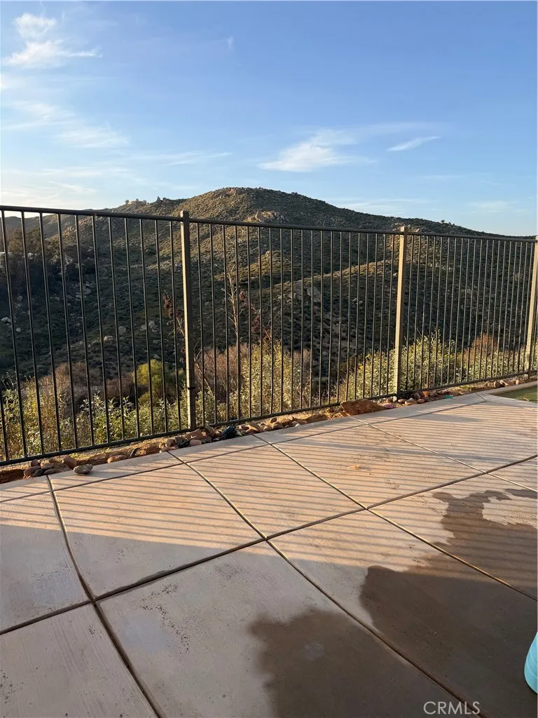 24109 Darmera Lake Elsinore, CA 92532