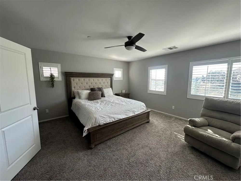24109 Darmera Lake Elsinore, CA 92532
