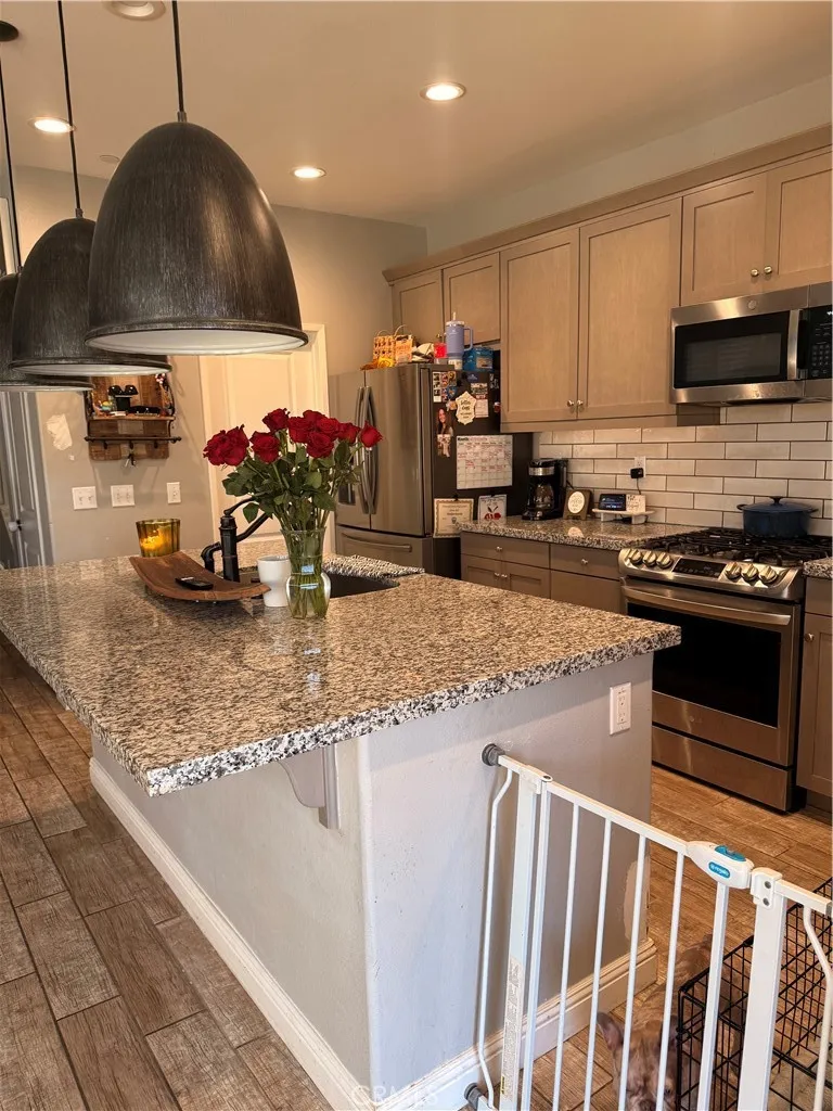 24109 Darmera Lake Elsinore, CA 92532