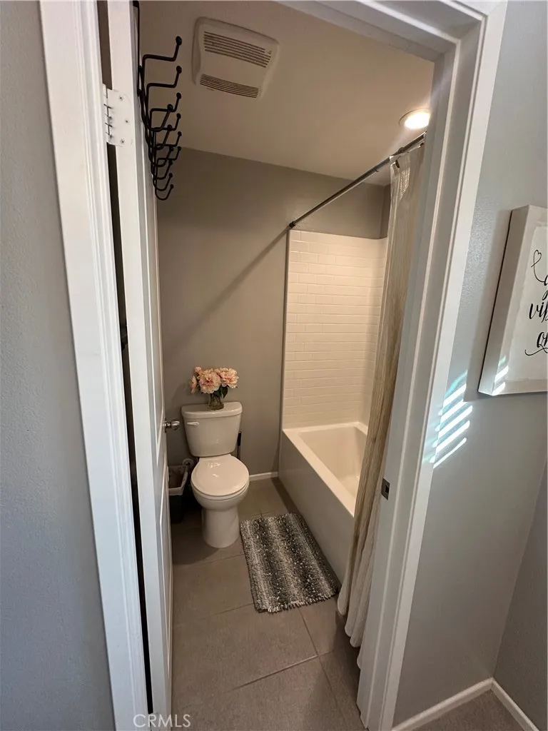 24109 Darmera Lake Elsinore, CA 92532