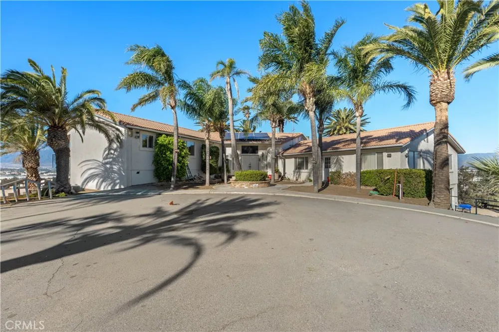 11251 Laurel Bloomington, CA 92316