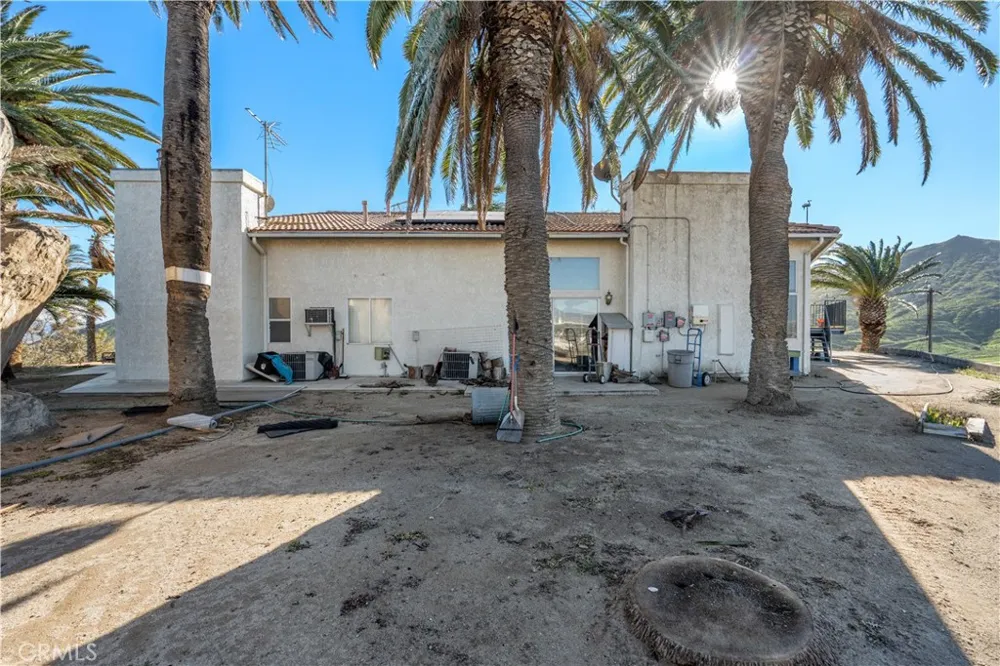 11251 Laurel Bloomington, CA 92316