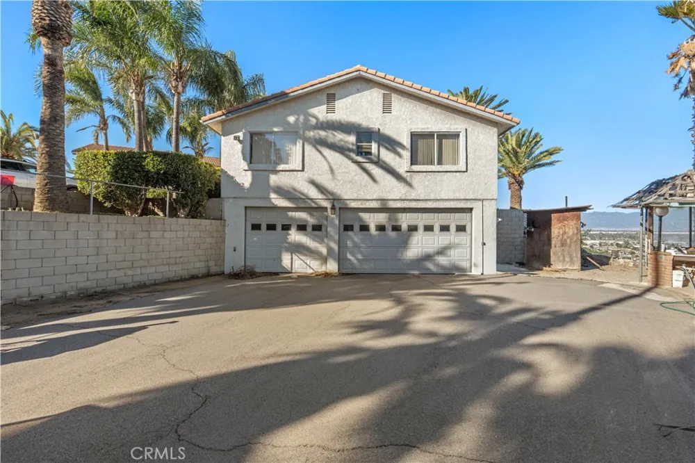 11251 Laurel Bloomington, CA 92316