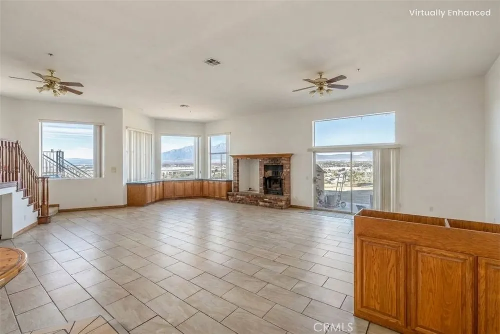 11251 Laurel Bloomington, CA 92316