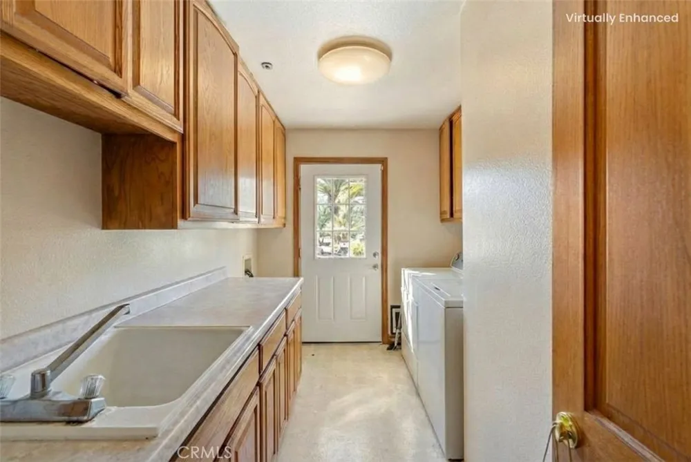 11251 Laurel Bloomington, CA 92316