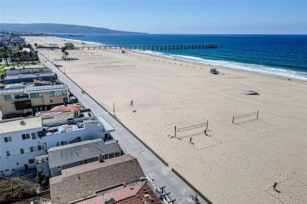 1614 The Strand Hermosa Beach, CA 90254