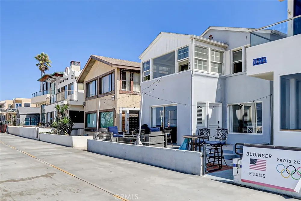 1614 The Strand Hermosa Beach, CA 90254