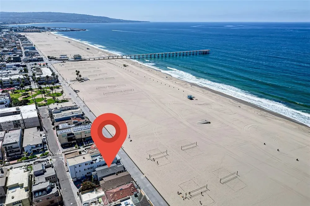 1614 The Strand Hermosa Beach, CA 90254