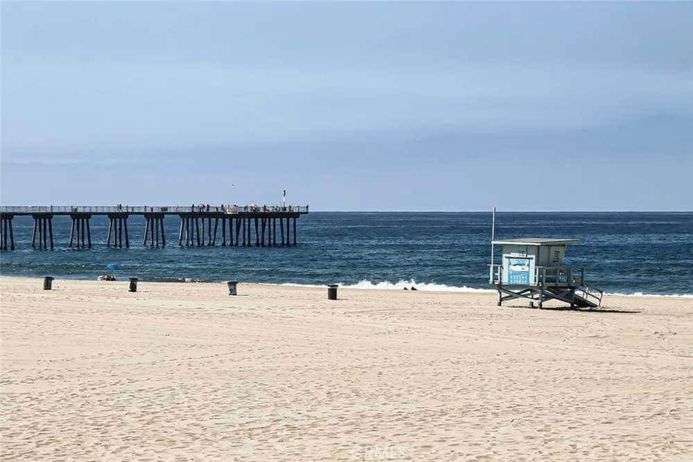 1614 The Strand Hermosa Beach, CA 90254