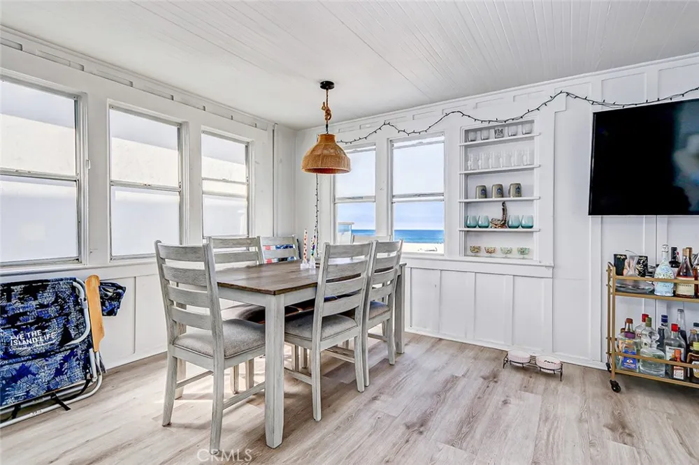 1614 The Strand Hermosa Beach, CA 90254