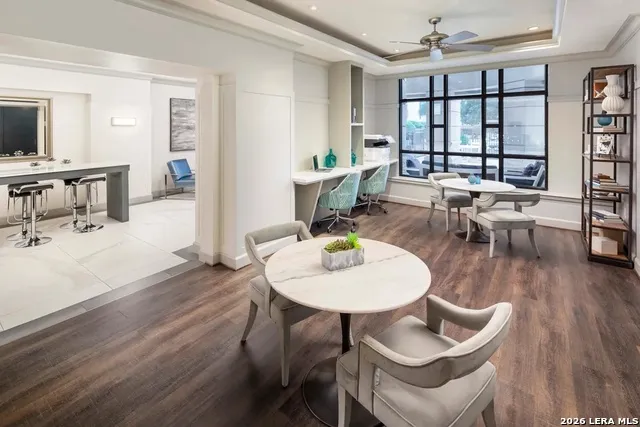 1200 POST OAK BLVD Unit 901 Houston, TX 77056