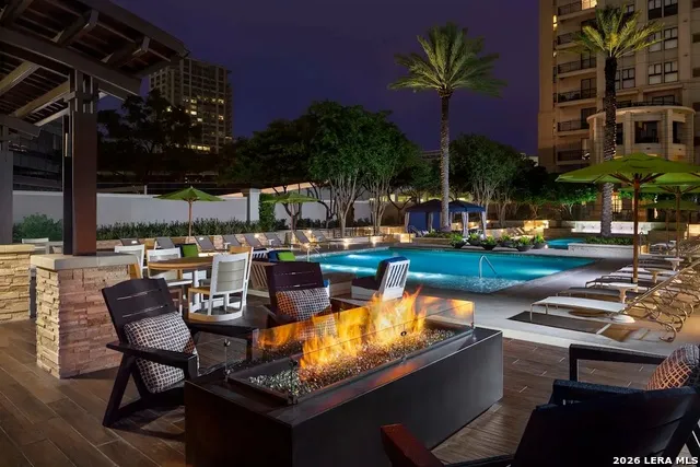 1200 POST OAK BLVD Unit 901 Houston, TX 77056