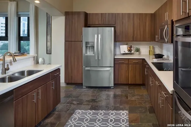 1200 POST OAK BLVD Unit 901 Houston, TX 77056