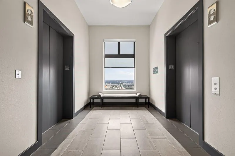 3388 Sage Road #2302 Houston, TX 77056