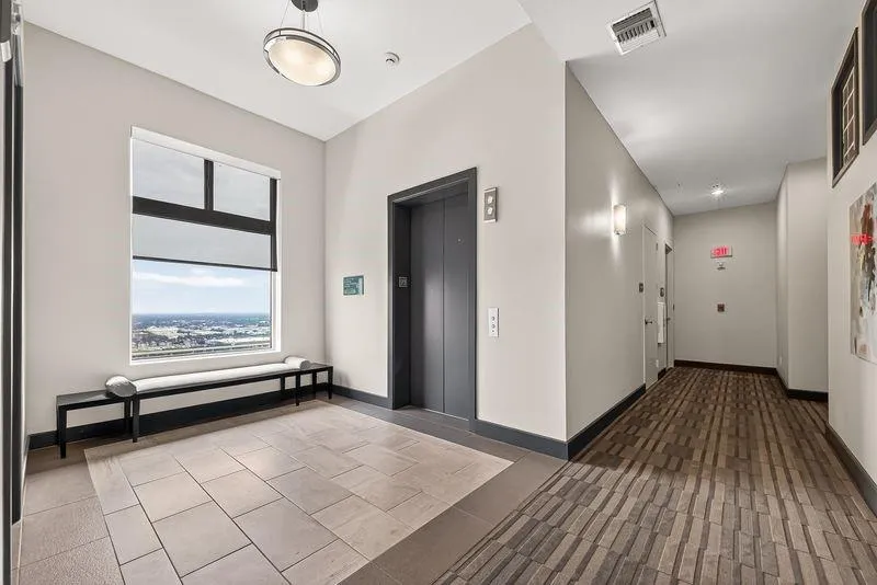 3388 Sage Road #2302 Houston, TX 77056