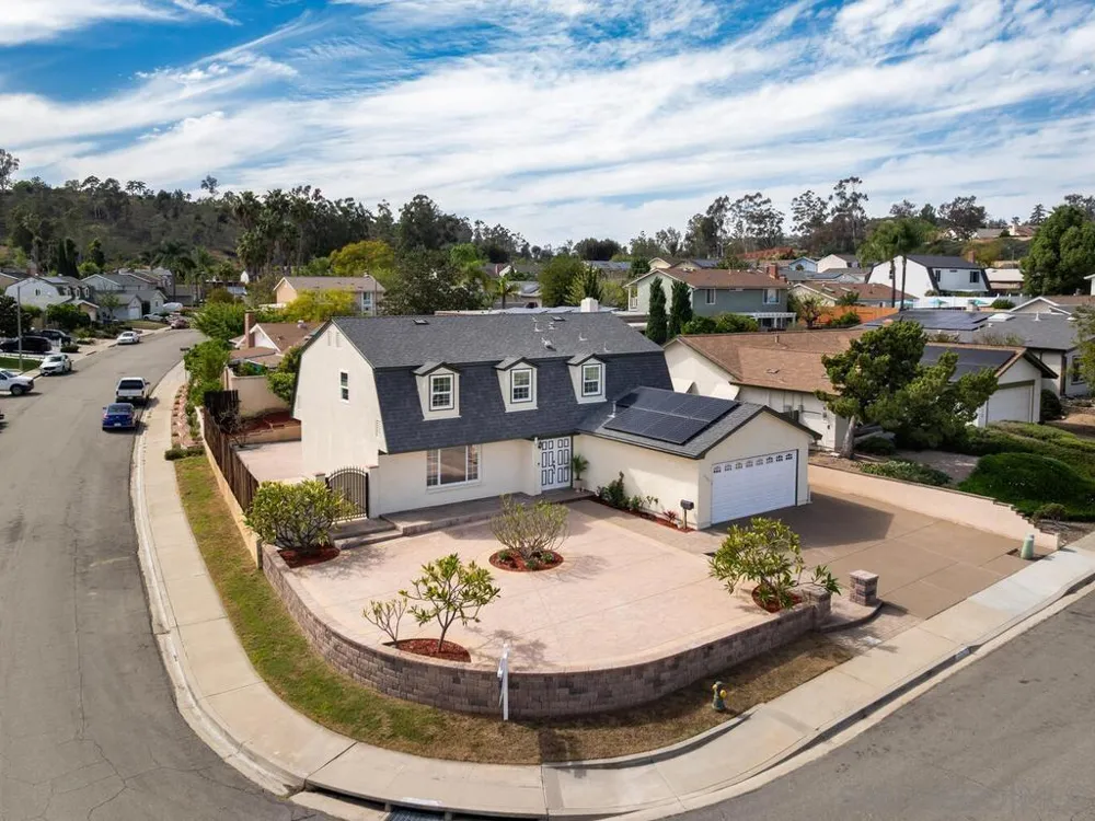14302 Sandown Poway, CA 92064