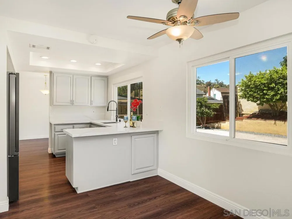 14302 Sandown Poway, CA 92064