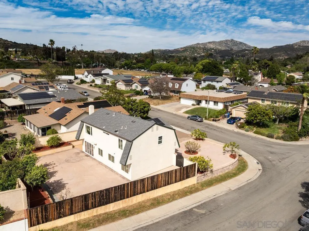 14302 Sandown Poway, CA 92064